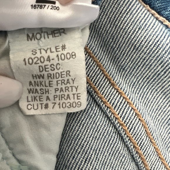 Mother HIGH WAISTED RIDER ANKLE FRAY - Picture 10 of 12